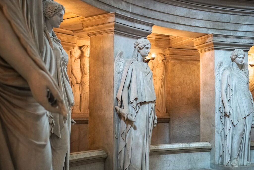 robed statues in a rotunda